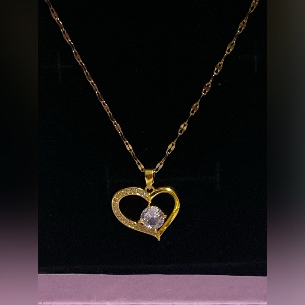 Heart Shape Stainless Steel 18K Gold Plated Zircon Hollow Out Pendant Necklace